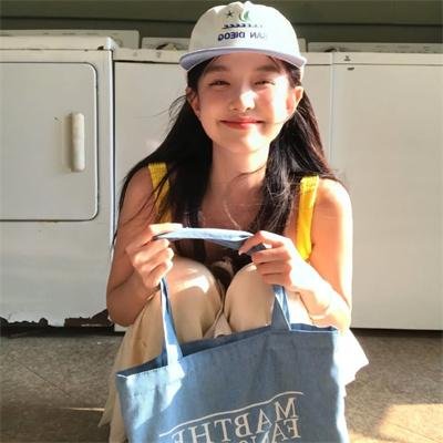 小鱼莉莉